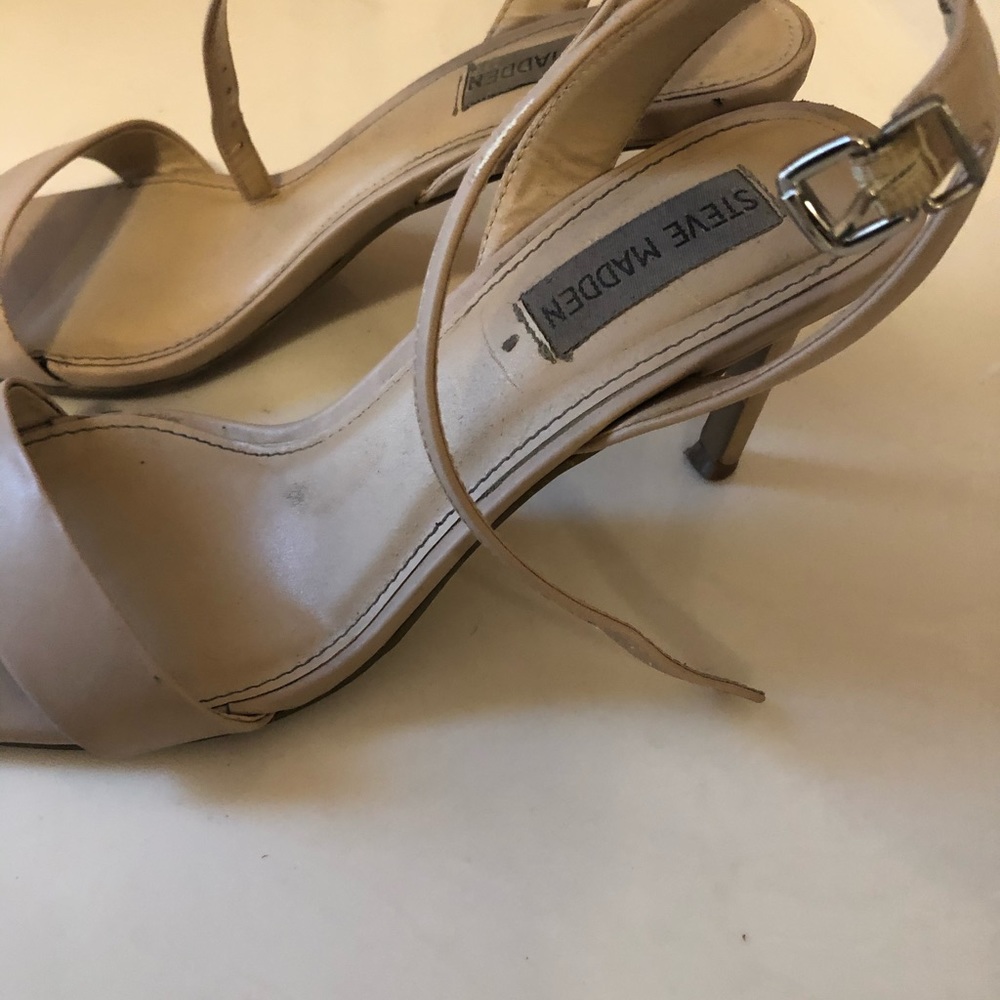 Small heels - Picture 2 of 3